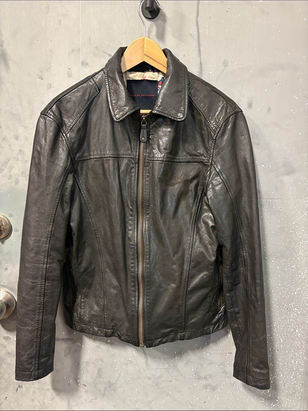 Men's Black Leather Bomber Jacket - Classic Zip Front